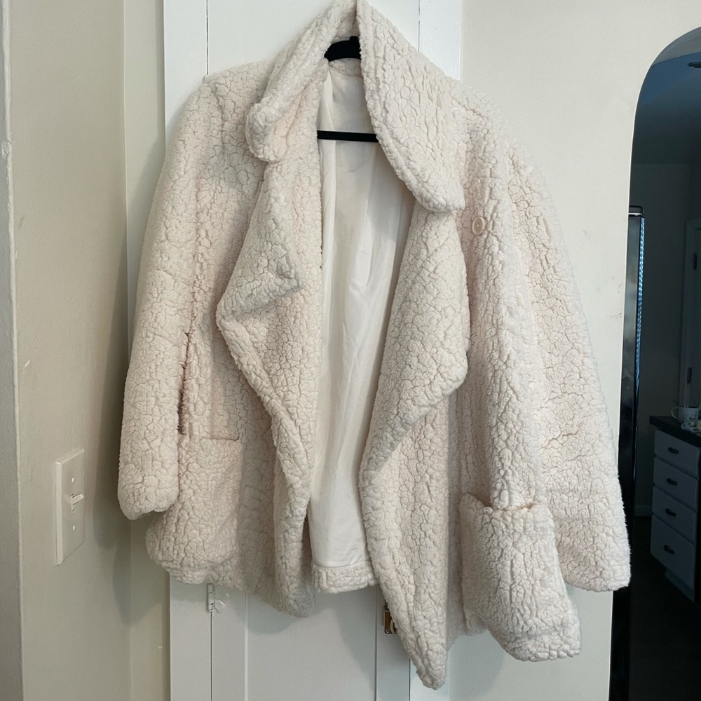 3X White Soft Sherpa Jacket - BB Dakota